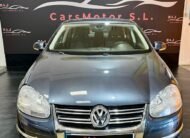 VOLKSWAGEN JETTA 1.6 FSi Advance