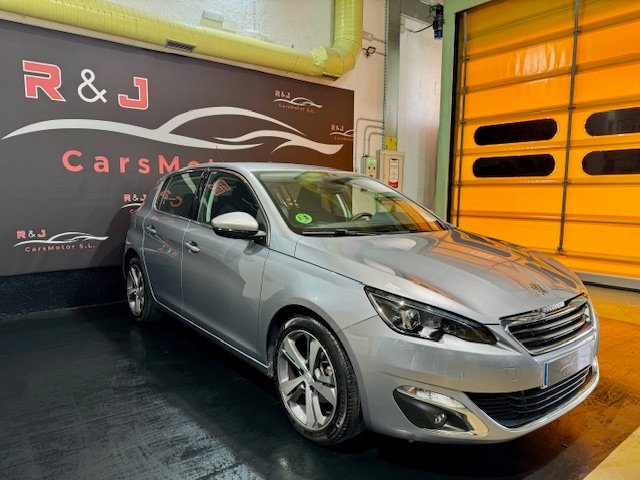 PEUGEOT 308 1.2 e-THP ALLURE