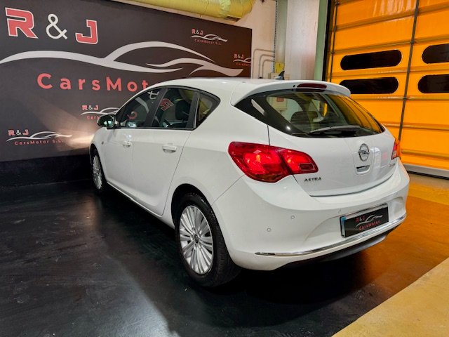 OPEL Astra 1.6 CDTi SELECTIVE