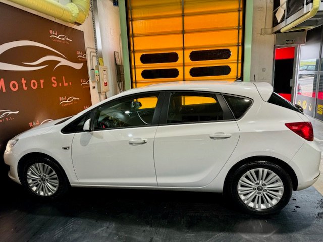 OPEL Astra 1.6 CDTi SELECTIVE