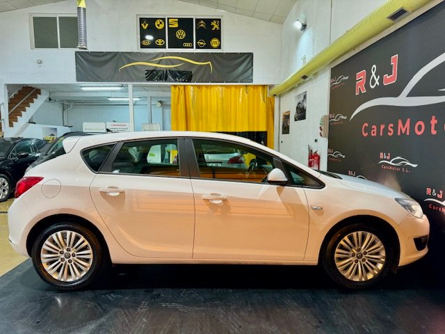 OPEL Astra 1.6 CDTi SELECTIVE