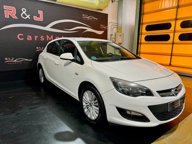 OPEL Astra 1.6 CDTi SELECTIVE