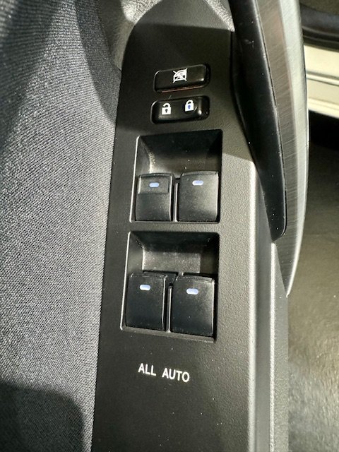 TOYOTA AURIS 1.6 ACTIVE