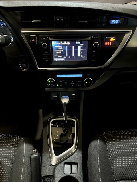 TOYOTA AURIS 1.6 ACTIVE