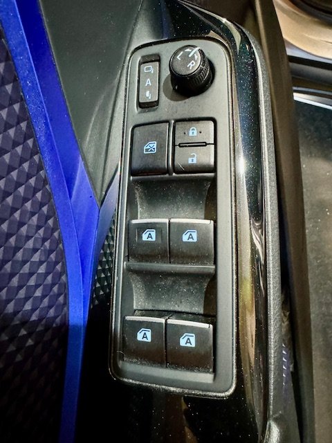 TOYOTA C-HR 1.8 DYNAMIC PLUS