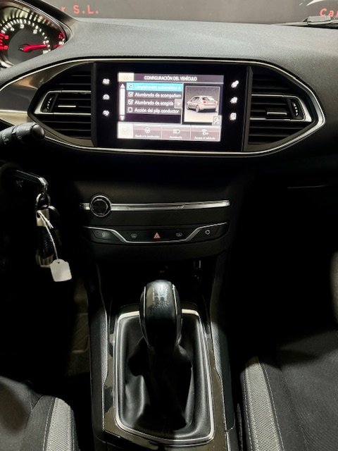 PEUGEOT 308 1.6 HDI STYLE