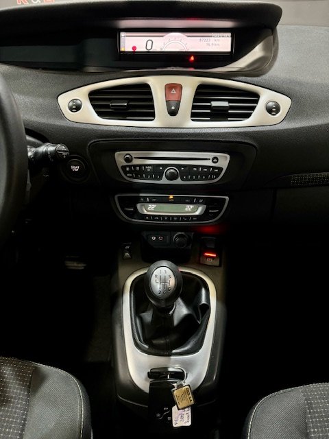 RENAULT GRAND SCENIC 1.9 DCI DYNAMIC