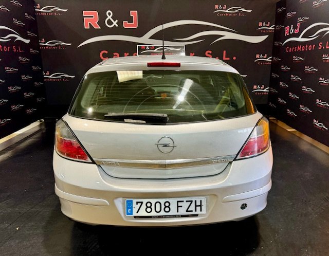 OPEL Astra 1.7 CDTI COSMO