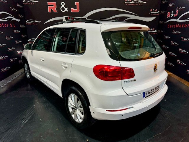 VOLKSWAGEN TIGUAN 2.0 TDI R-LINE