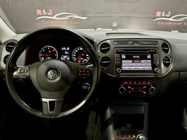 VOLKSWAGEN TIGUAN 2.0 TDI R-LINE