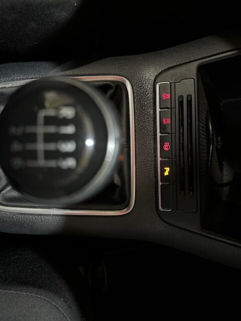 VOLKSWAGEN TIGUAN 2.0 TDI R-LINE