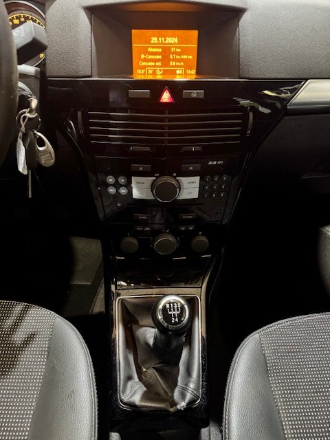 OPEL Astra 1.6 EDITION