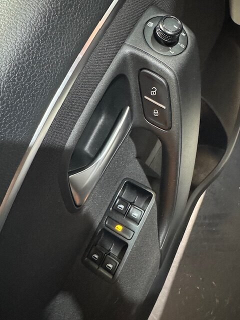 VOLKSWAGEN POLO 1.2 TSi Advance