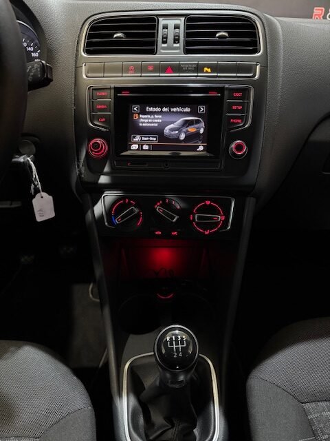 VOLKSWAGEN POLO 1.2 TSi Advance