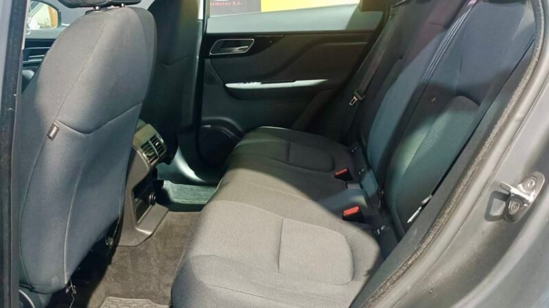 JAGUAR F-PACE 2.0 PURE