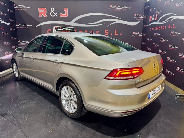 VOLKSWAGEN PASSAT 1.4 TSi ADVANCE