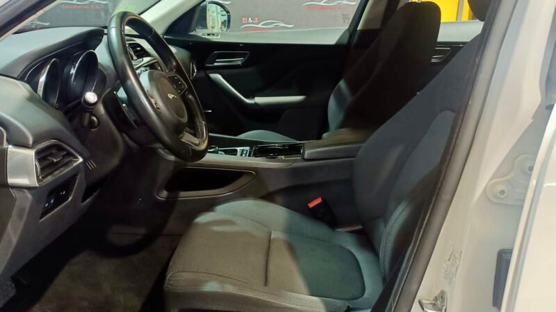 JAGUAR F-PACE 2.0 PURE
