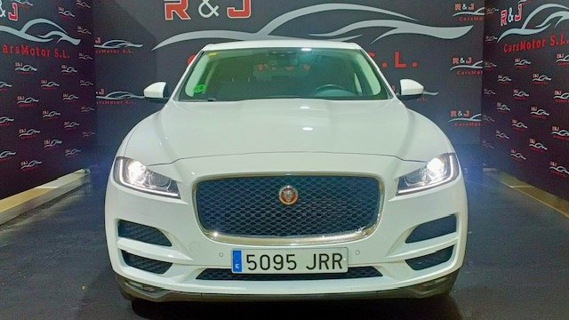 JAGUAR F-PACE 2.0 PURE