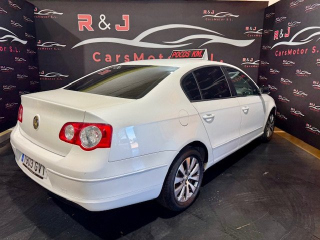 VOLKSWAGEN PASSAT 2.0 EDITION PLUS