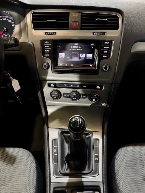 VOLKSWAGEN GOLF VII 1.6 ADVANCE