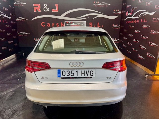 AUDI A3 1.6 TDi ATTRACTION