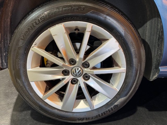 VOLKSWAGEN POLO 1.2 TSi Sport
