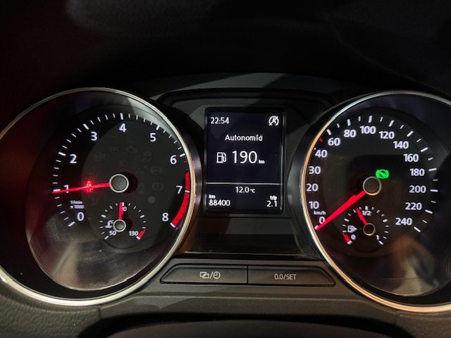 VOLKSWAGEN POLO 1.2 TSi Sport