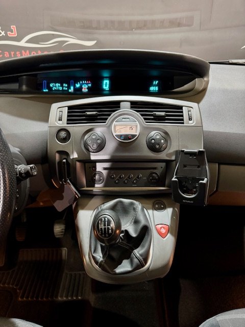 RENAULT GRAND SCENIC 1.9 DCI DYNAMIC