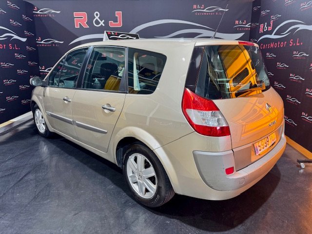 RENAULT GRAND SCENIC 1.9 DCI DYNAMIC