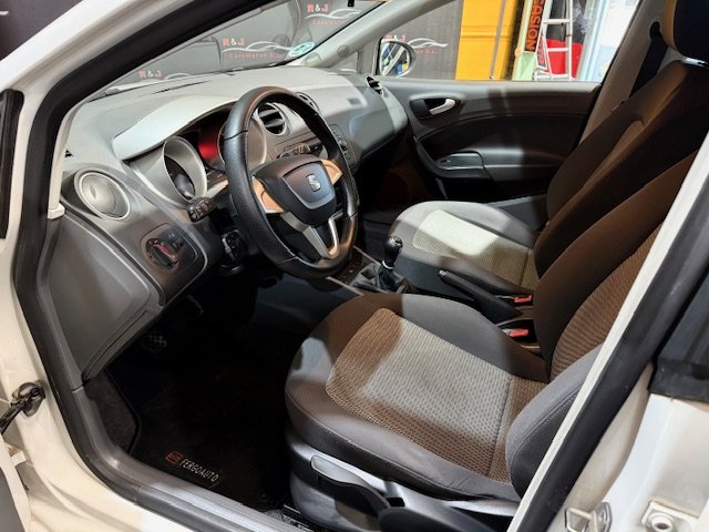 SEAT IBIZA 1.4 16v STYLE