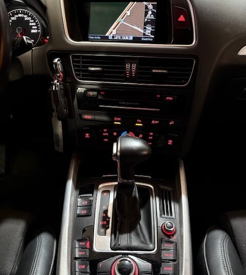 AUDI Q5 2.0 TDi Advanced