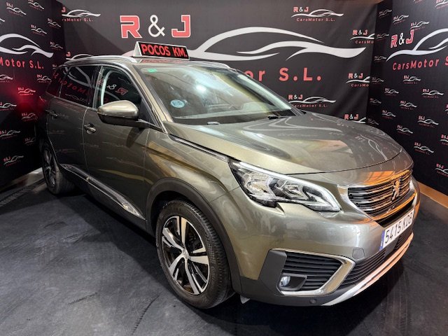 PEUGEOT 5008 1.6 HDi ALLURE