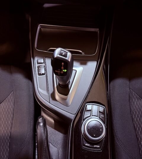 BMW SERIE 1 118i