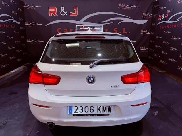 BMW SERIE 1 118i