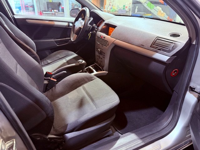 OPEL ASTRA 1.6 SPORT