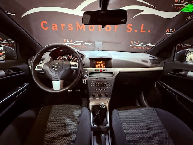 OPEL ASTRA GTC 1.6 SPORT