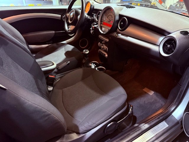 MINI ONE 1.6 ONE