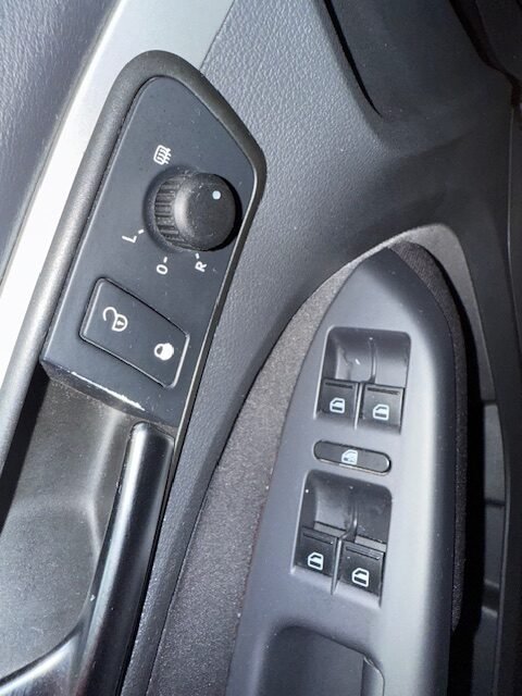 VOLKSWAGEN TOURAN 1.6 TDI EDITION