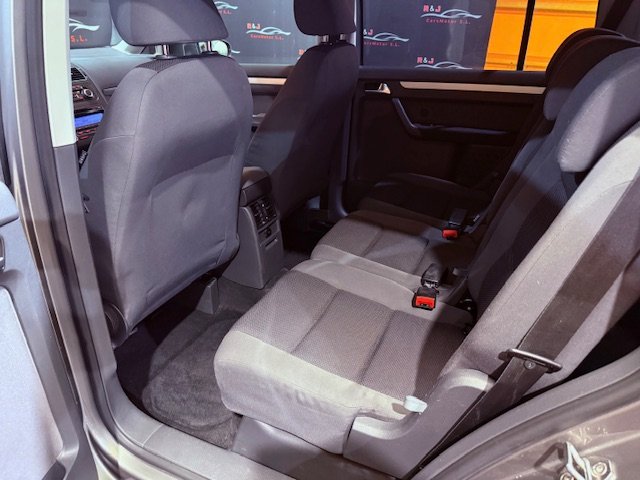 VOLKSWAGEN TOURAN 1.6 TDI EDITION