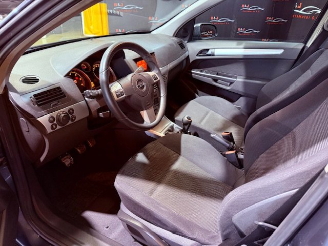 OPEL ASTRA 1.9 CDTi Enjoy