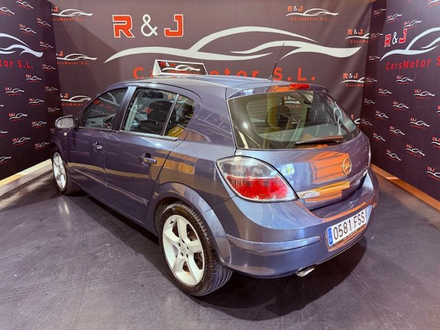 OPEL ASTRA 1.9 CDTi Enjoy