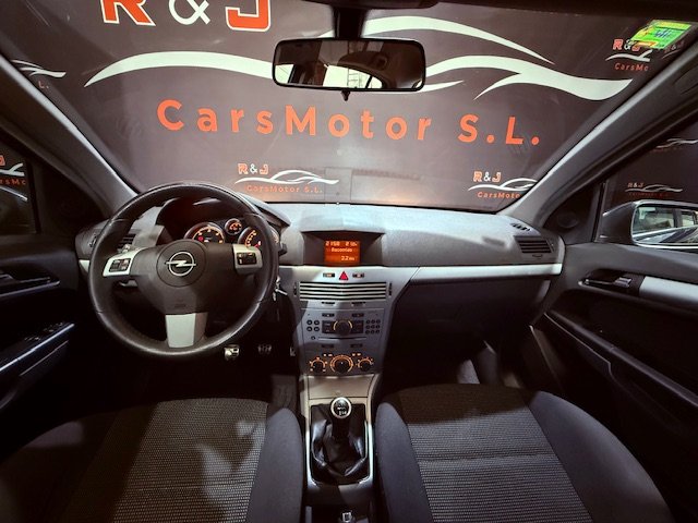 OPEL ASTRA 1.9 CDTi Enjoy