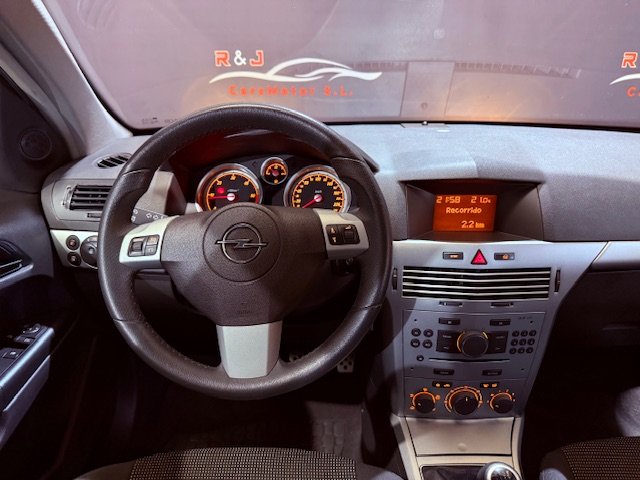 OPEL ASTRA 1.9 CDTi Enjoy