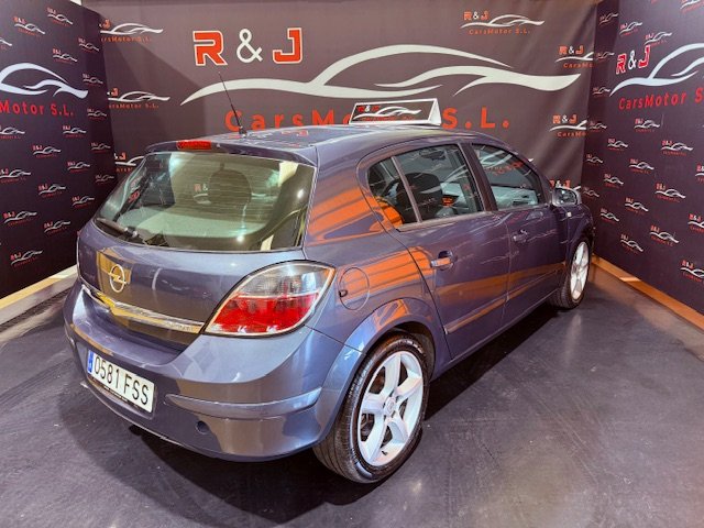 OPEL ASTRA 1.9 CDTi Enjoy