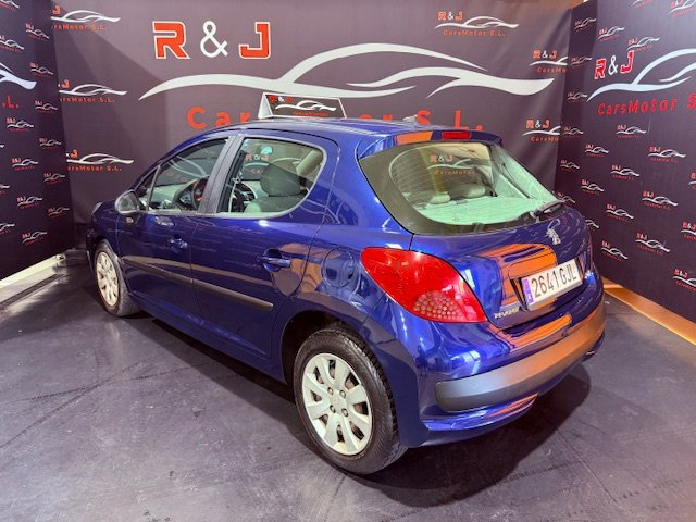 PEUGEOT 207 1.4 URBAN