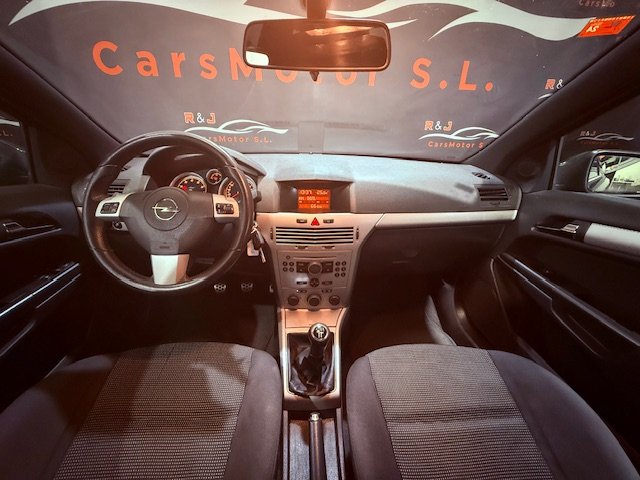 OPEL ASTRA GTC 1.6 SPORT