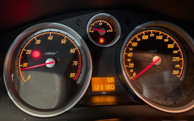 OPEL ASTRA GTC 1.6 SPORT