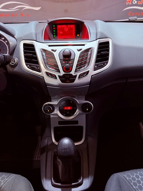 FORD Fiesta 1.6 Tdci Titanium