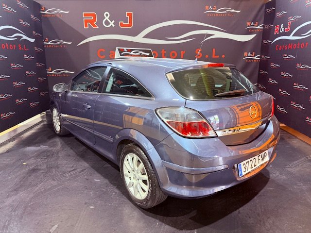 OPEL ASTRA GTC 1.6 COSMOS