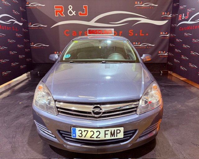 OPEL ASTRA GTC 1.6 COSMOS